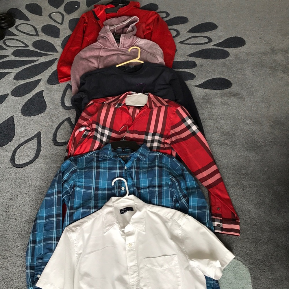 Men’s Shirts Size XS//Camisas p Hombres Tamaño XS